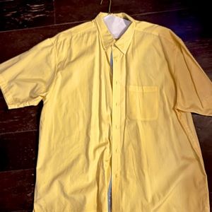 Mens short sleeve button down shirt size XXL